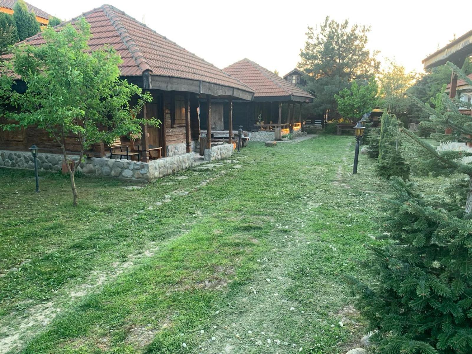Satul Traditional Рунку Экстерьер фото
